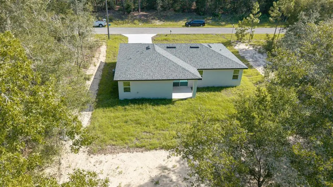 Exterior details and patio area of a home in , Dunnellon (Image 3). Exterior details and patio area of a home in , Dunnellon (Image 3).