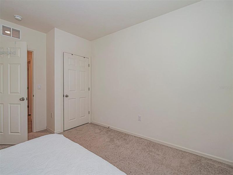 Large bedroom 4 Large bedroom 4