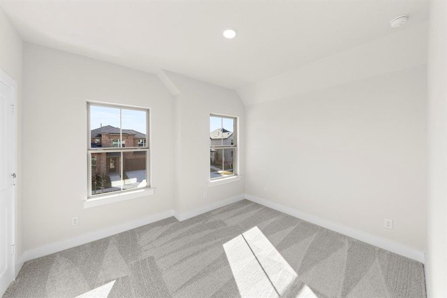 17. 1117 Amaryllis - Bed 4