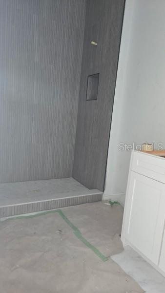 Spacious, unfurnished interior of a new home in , Tampa (Image 26).
