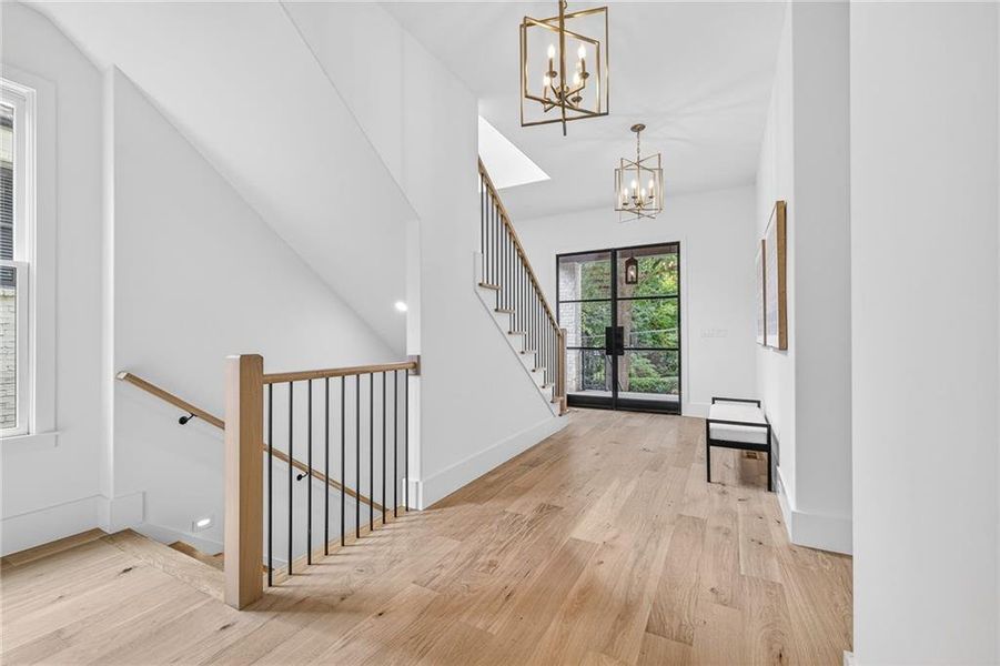 Spacious, unfurnished interior of a new home in , Atlanta (Image 18).