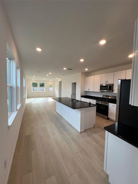 Furnished interior view inside a new home in Arcadia 40s, Missouri City (Image 5).