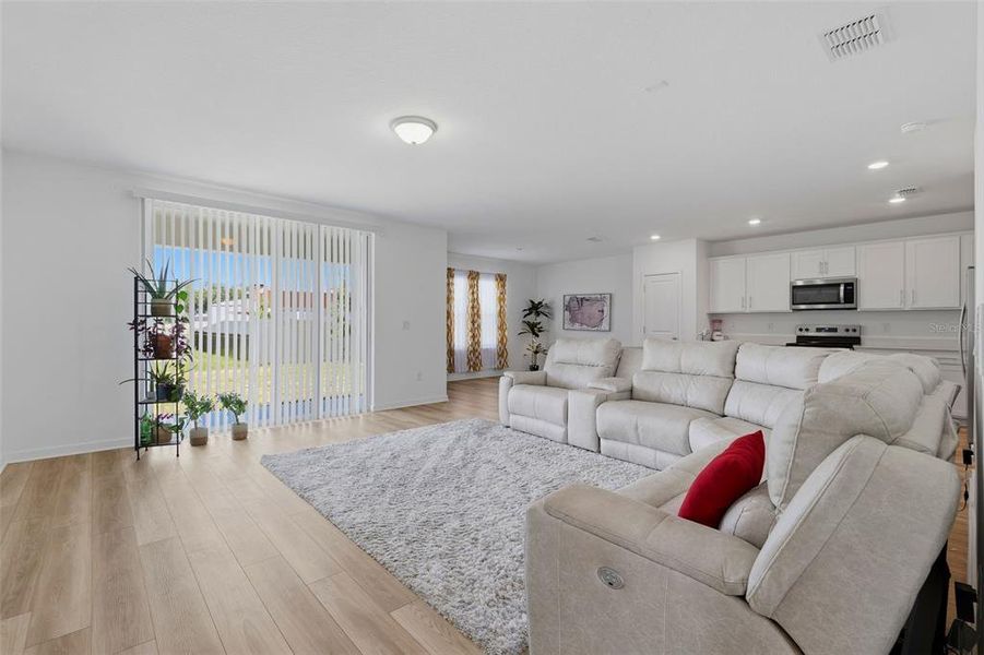 Furnished interior view inside a new home in Oakfield Lakes, Parrish (Image 11).
