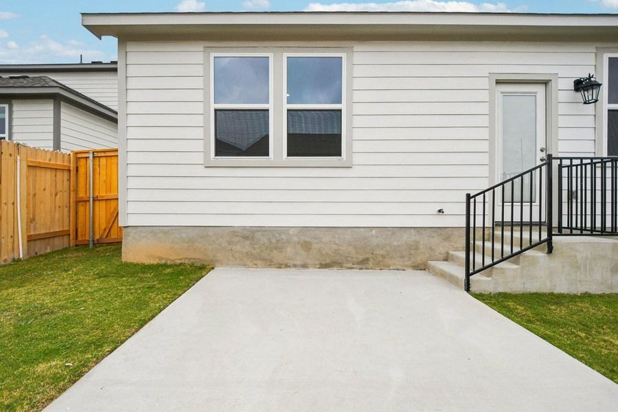 Exterior details and patio area of a home in Eastwood at Sonterra, Jarrell (Image 3).