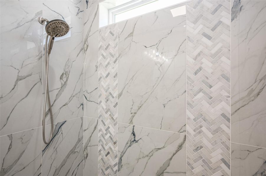 Close-up of interior finishes inside a home in , Bolivar Peninsula (Image 18).