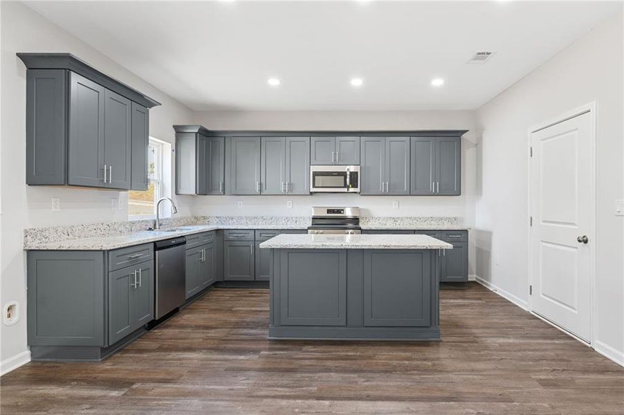 Furnished interior view inside a new home in , Temple (Image 10).