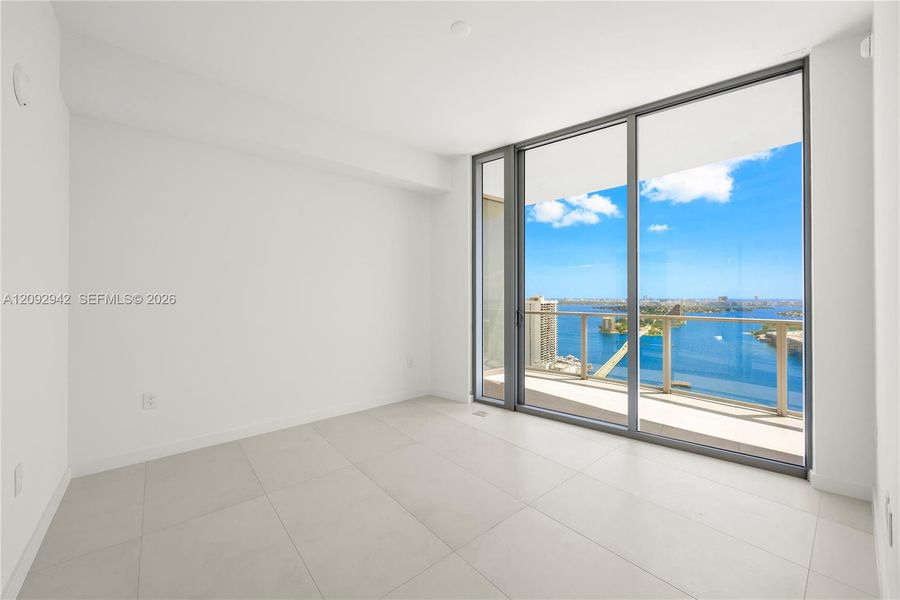 Spacious, unfurnished interior of a new home in , Miami (Image 27).