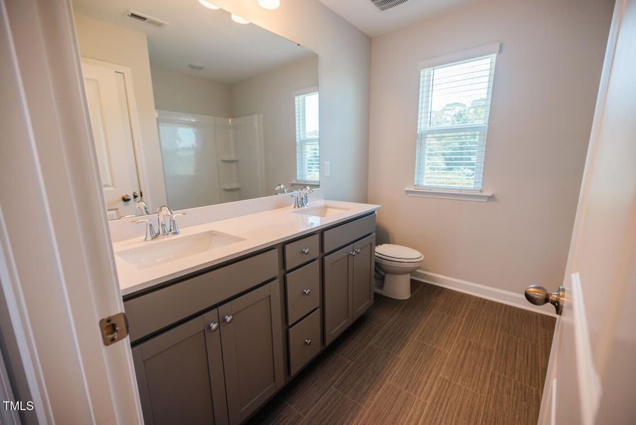 Furnished interior view inside a new home in Tobacco Road, Angier (Image 133). Furnished interior view inside a new home in Tobacco Road, Angier (Image 133).
