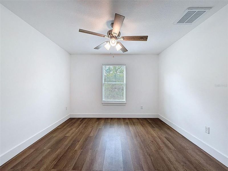Spacious, unfurnished interior of a new home in , Weeki Wachee (Image 49).