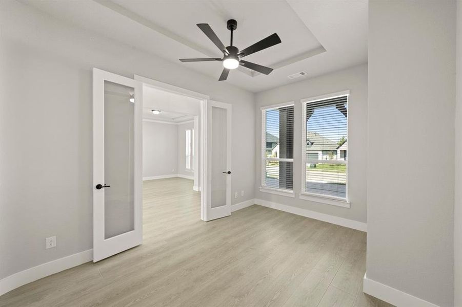 Spacious, unfurnished interior of a new home in Birdsong, Mansfield (Image 25).