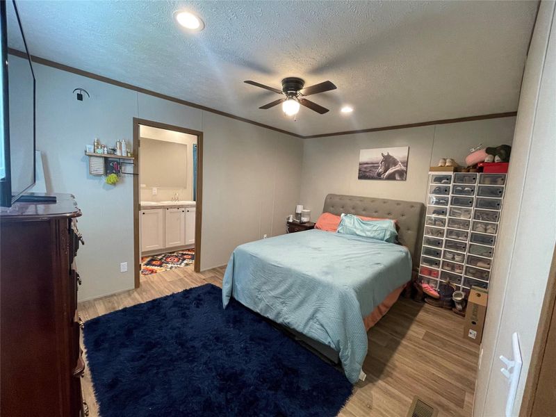 Furnished interior view inside a new home in , Tomball (Image 4).