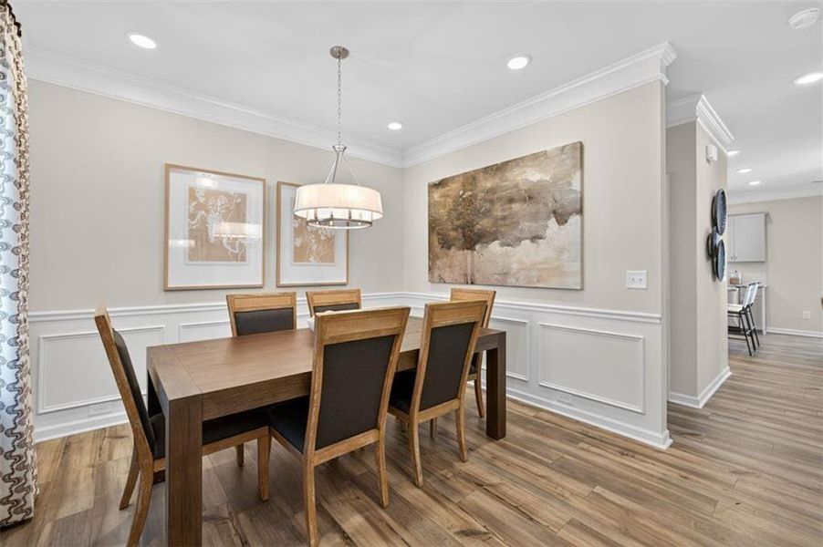Furnished interior view inside a new home in Oakmont, Dallas (Image 3).