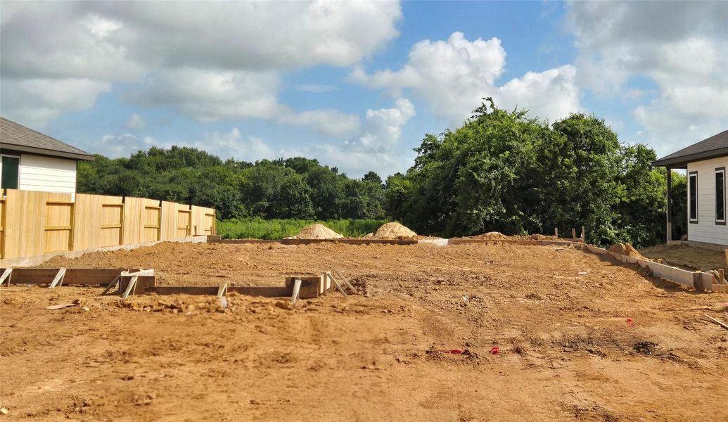 Site preparation for new homesites in Mustang Meadows, Waller (Image 16). Site preparation for new homesites in Mustang Meadows, Waller (Image 16).