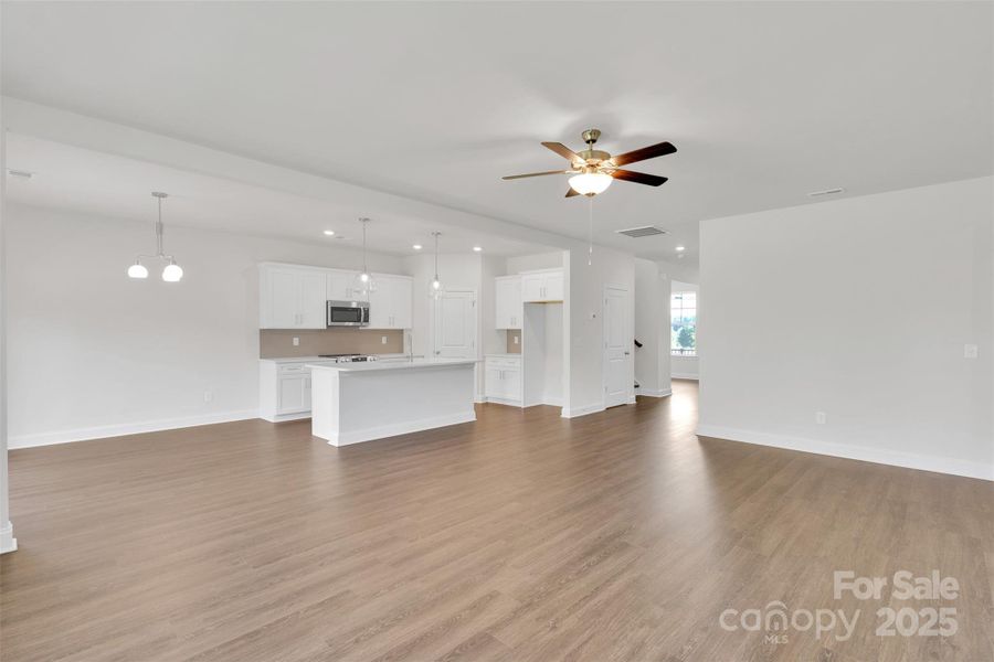 Spacious, unfurnished interior of a new home in , Lincolnton (Image 13).