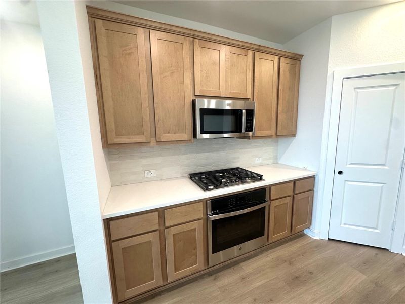 Neutral cream picket tile in kitchen for that elevated look in your kitchen.