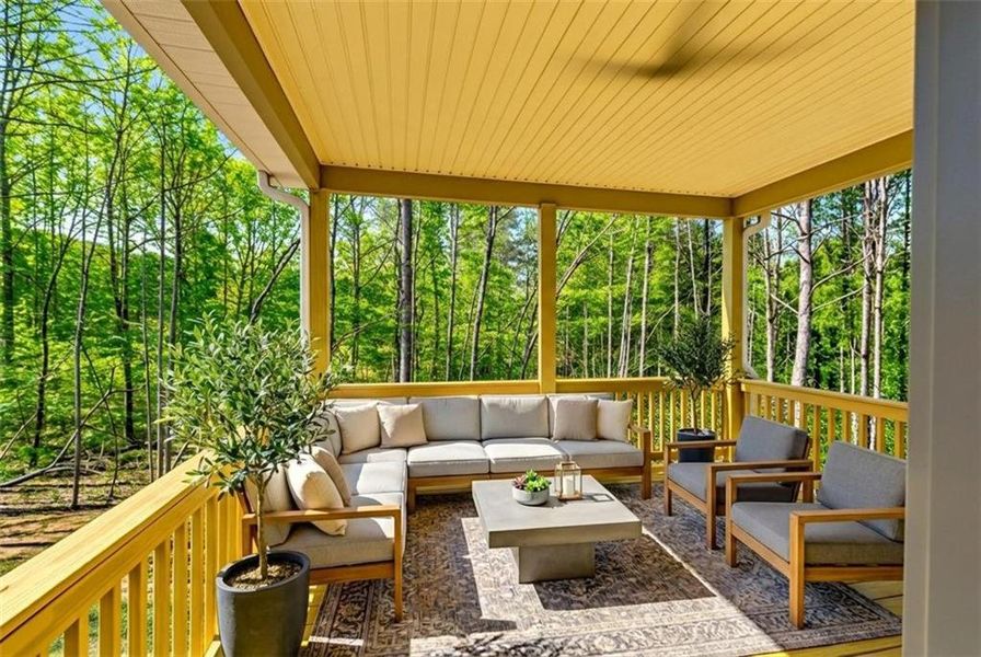 Exterior details and patio area of a home in , Dallas (Image 3).