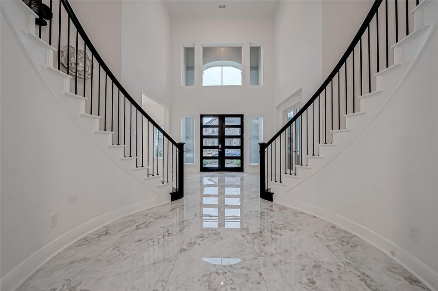 Spacious, unfurnished interior of a new home in , Richmond (Image 19).