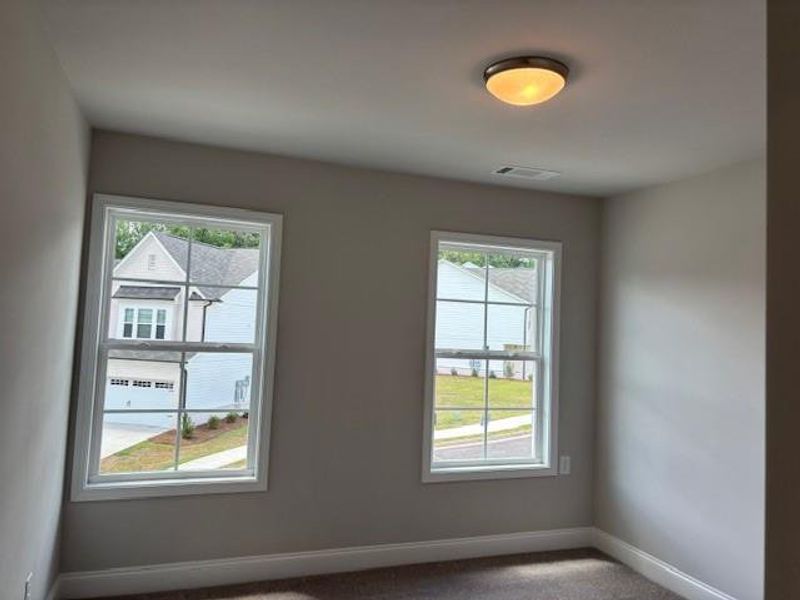 Spacious, unfurnished interior of a new home in Riversong, Duluth (Image 14).