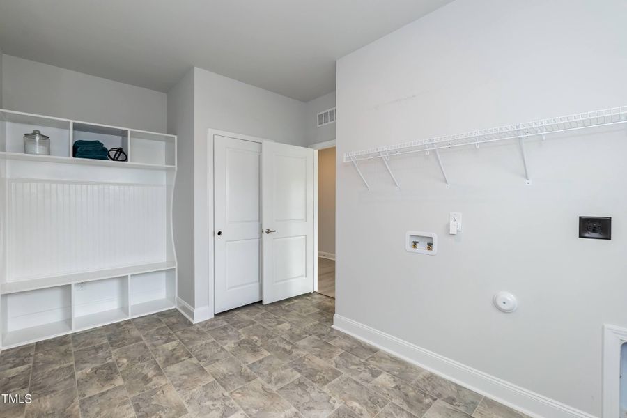 Mud Room/Laundry Representative