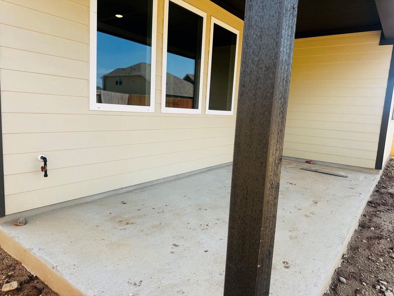 Exterior details and patio area of a home in Patterson Ranch, Georgetown (Image 4).