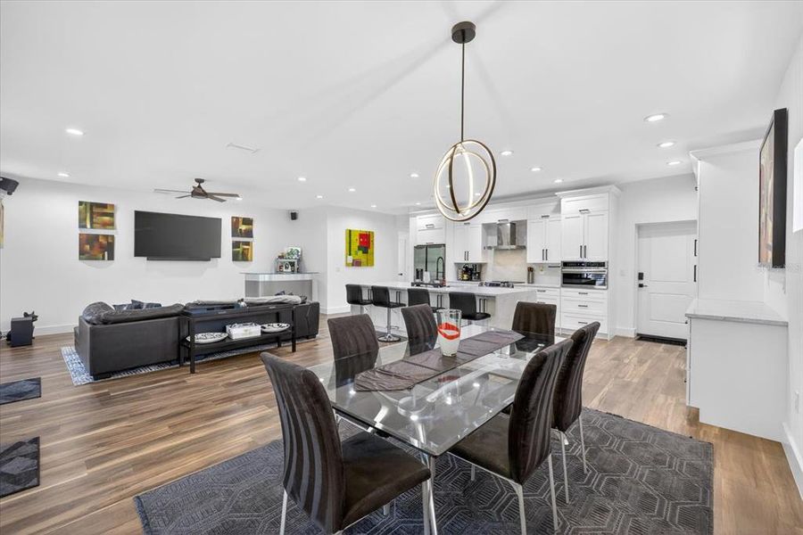 Furnished interior view inside a new home in , Tampa (Image 45).