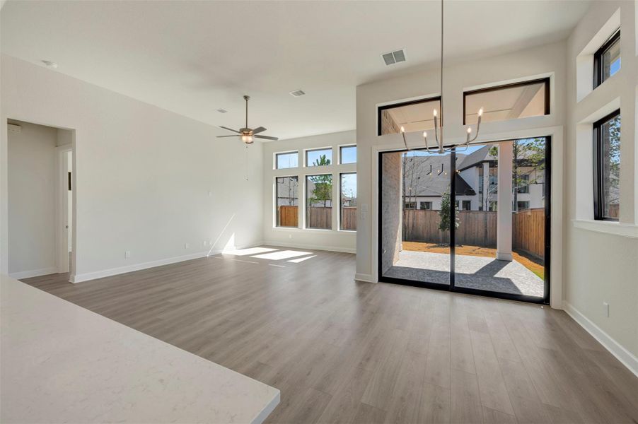 Spacious, unfurnished interior of a new home in Kresston, Montgomery (Image 31).