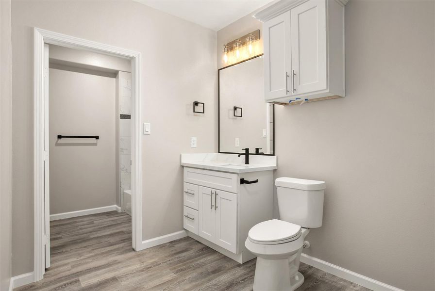 En suite bathroom for the second primary