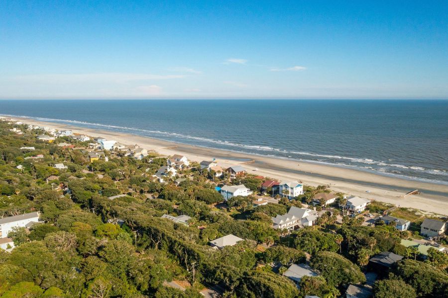 Image 93 of a home in .