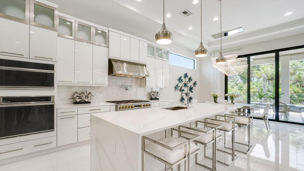 Model Photo used for reference Model Photo used for reference