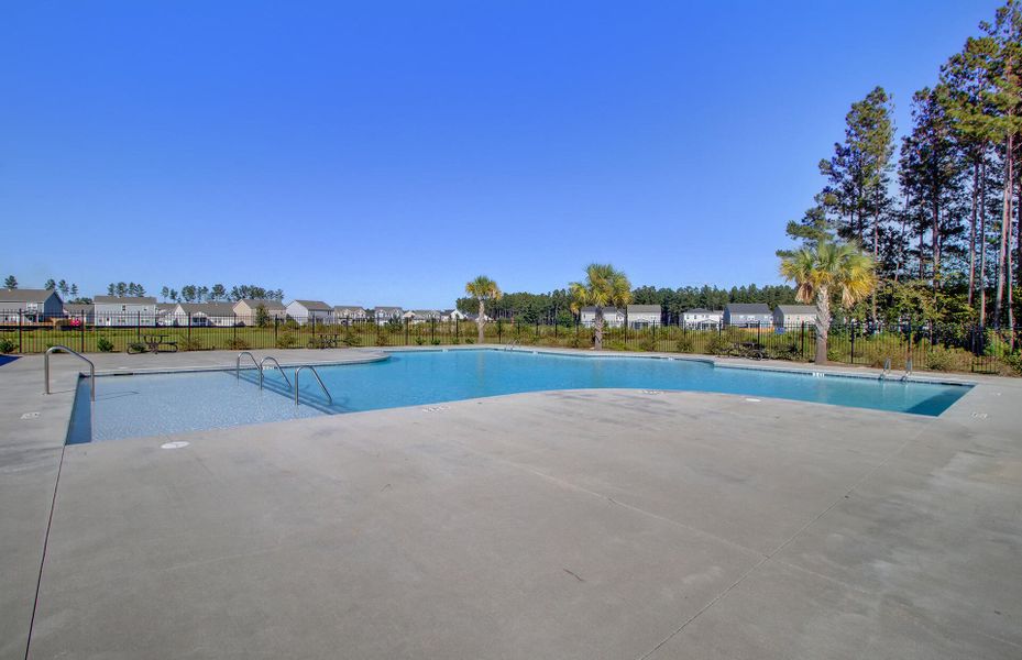 Community amenities in Sanctuary Cove at Cane Bay, Summerville (Image 60).