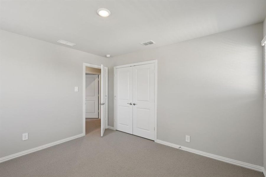 Photo is not of the actual home, but is an inspirational photo of builder’s model home and may depict options, furnishings, and/or decorator features that are not included. Photo is not of the actual home, but is an inspirational photo of builder’s model home and may depict options, furnishings, and/or decorator features that are not included.