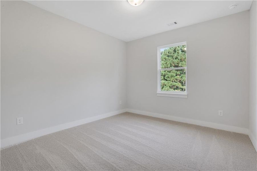 Spacious, unfurnished interior of a new home in Cambridge, Flowery Branch (Image 36). Spacious, unfurnished interior of a new home in Cambridge, Flowery Branch (Image 36).
