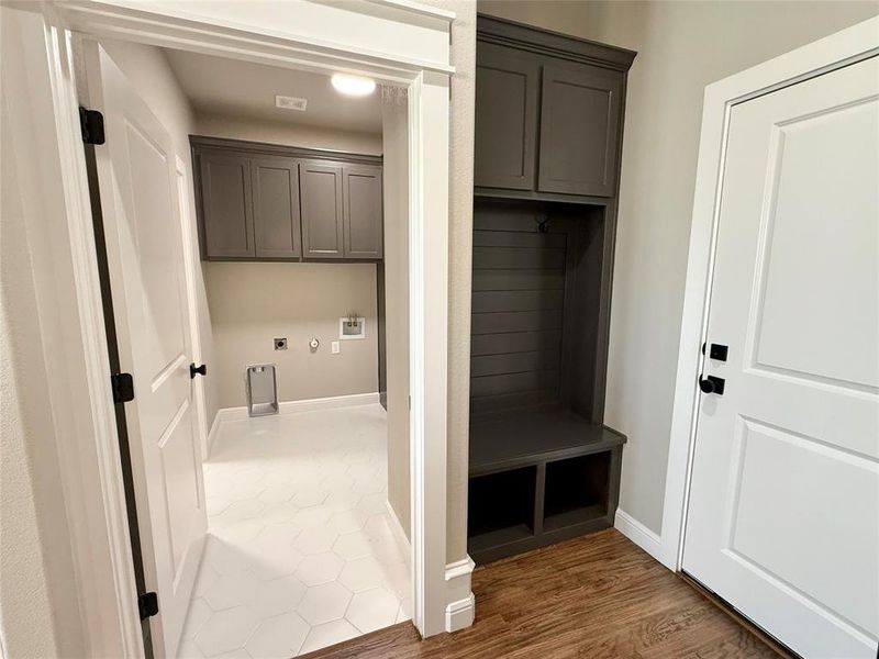 Furnished interior view inside a new home in , Granbury (Image 7).