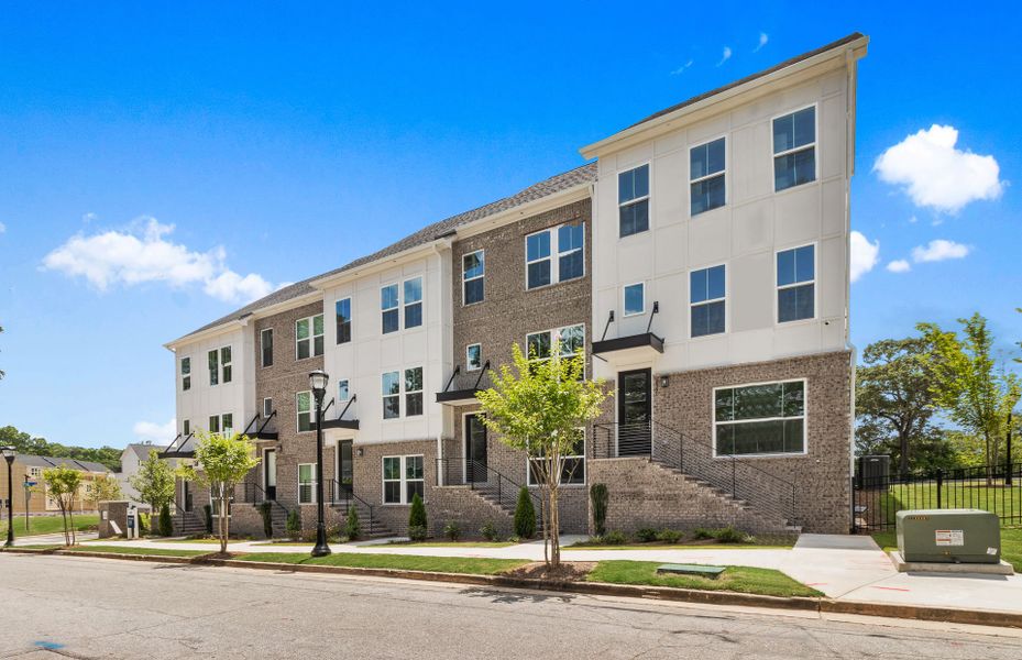 Image 43 representing the Teravista 3-Story by Pulte Homes in 1871 Hollywood, Atlanta, GA.