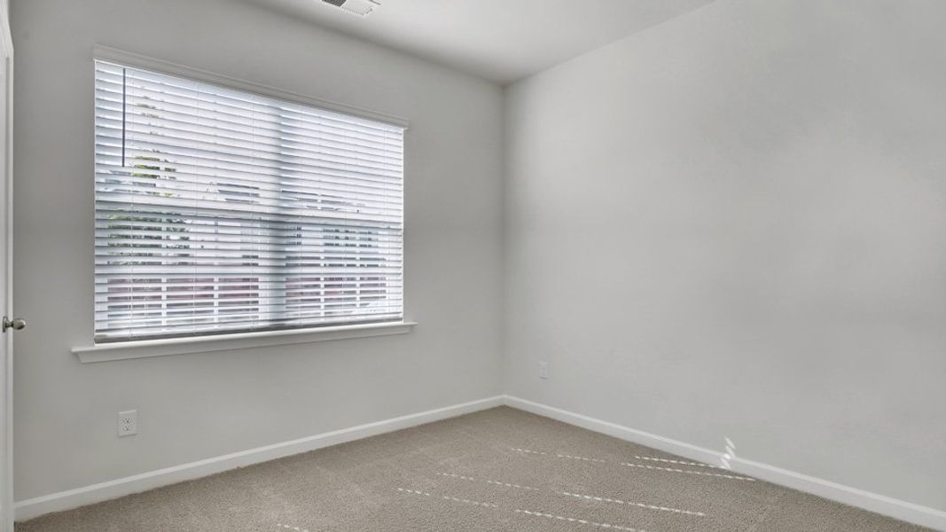 Spacious, unfurnished interior of a new home in Galvins Ridge, Sanford (Image 22).