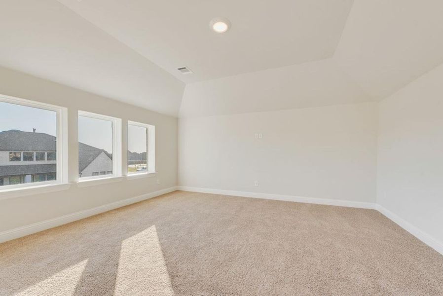 Spacious, unfurnished interior of a new home in Somercrest, Midlothian (Image 37).