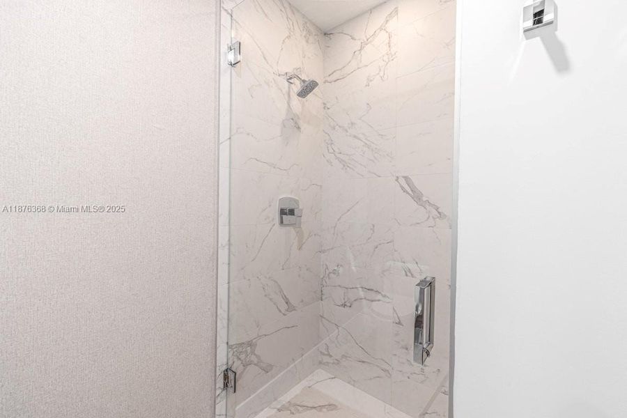 Image 38 of a home in .