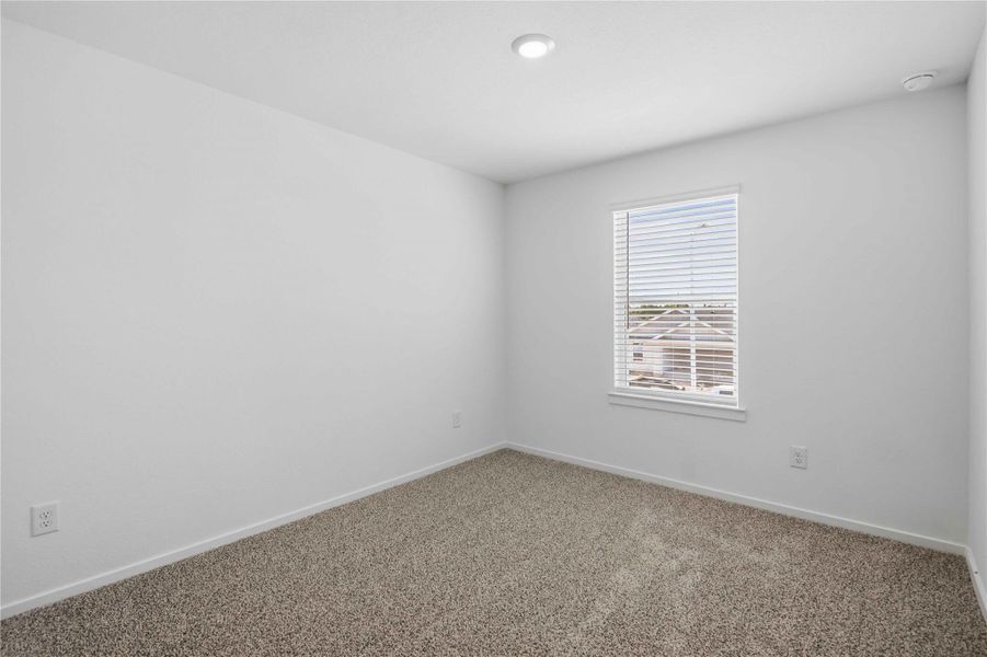 Spacious, unfurnished interior of a new home in Allison Park, Houston (Image 19).