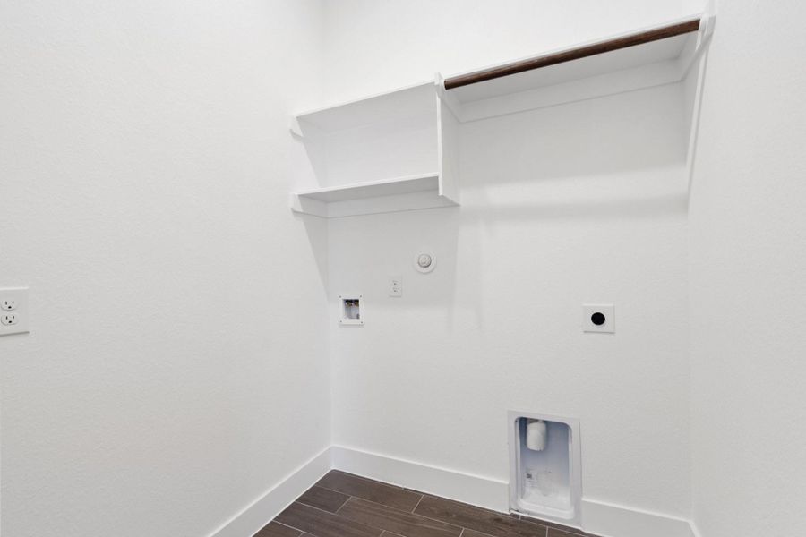 Spacious, unfurnished interior of a new home in Emory Glen, Magnolia (Image 30).