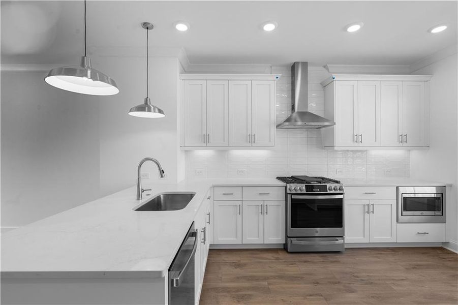 Furnished interior view inside a new home in Evanshire Townhomes, Duluth (Image 14).