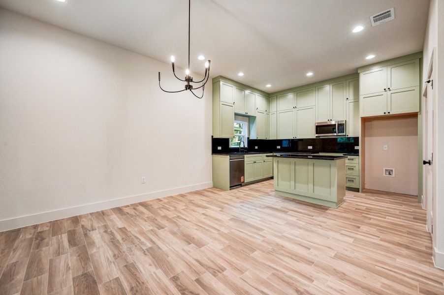 Image 32 of a home in .