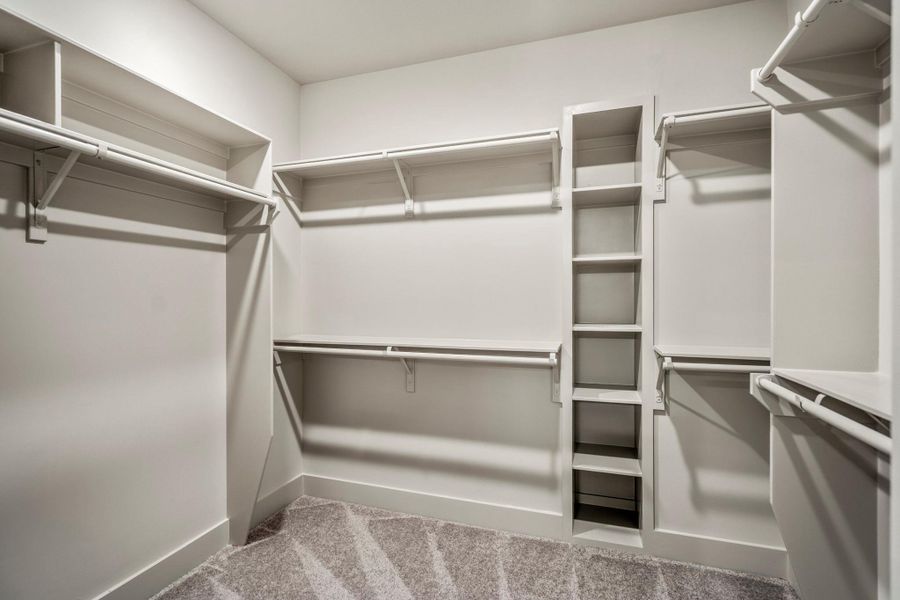 Spacious, unfurnished interior of a new home in , Houston (Image 33).