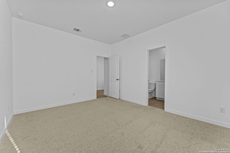 Spacious, unfurnished interior of a new home in Waterwheel: Coastline Collection, San Antonio (Image 26). Spacious, unfurnished interior of a new home in Waterwheel: Coastline Collection, San Antonio (Image 26).