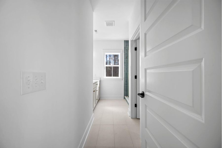 Spacious, unfurnished interior of a new home in , Johns Island (Image 61).