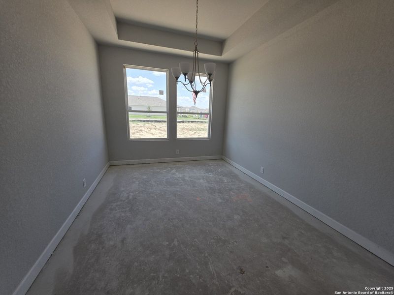 Spacious, unfurnished interior of a new home in The Heights at Saddlebrook Ranch 60's, Schertz (Image 13).