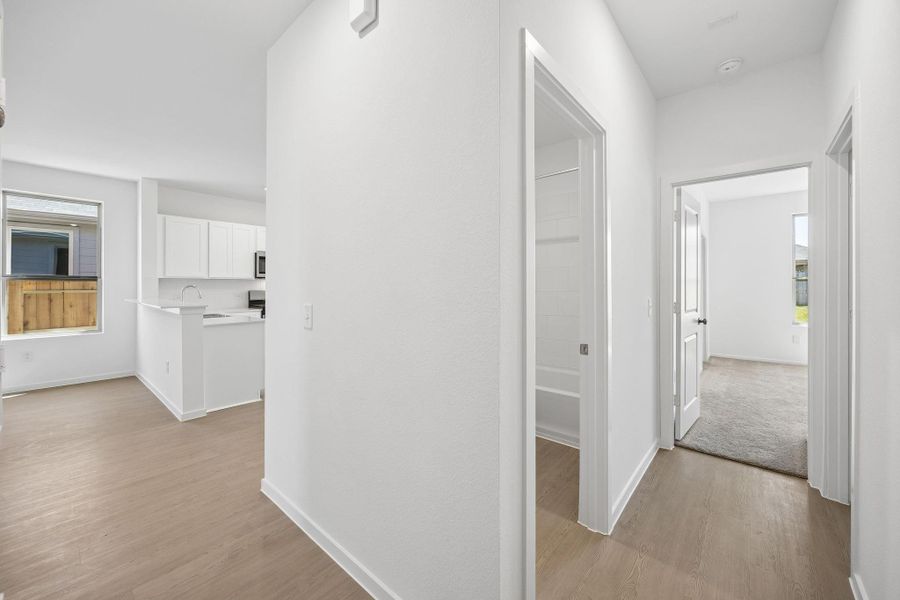 Spacious, unfurnished interior of a new home in Mavera, Conroe (Image 17).