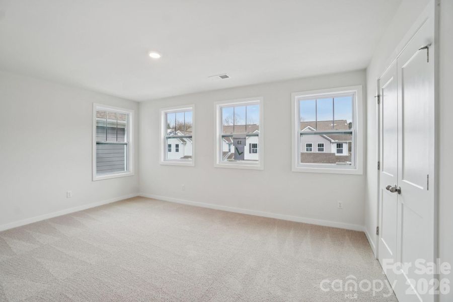 Spacious, unfurnished interior of a new home in , Weaverville (Image 19).
