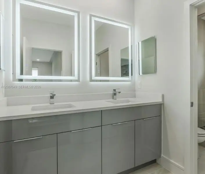Furnished interior view inside a new home in , Davenport (Image 5).