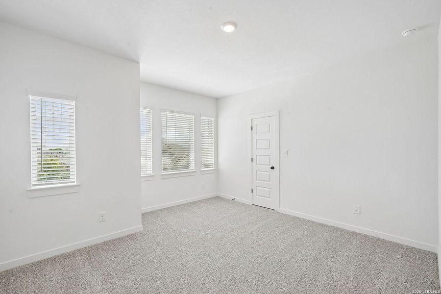 Spacious, unfurnished interior of a new home in Legacy at Lake Dunlap, New Braunfels (Image 10). Spacious, unfurnished interior of a new home in Legacy at Lake Dunlap, New Braunfels (Image 10).