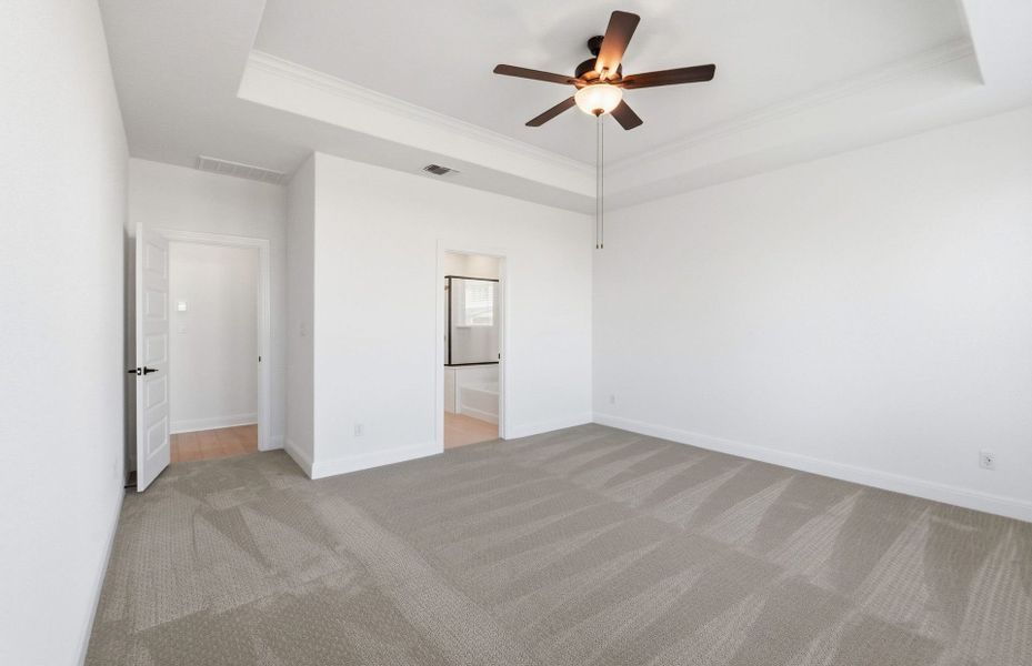 Spacious, unfurnished interior of a new home in Santa Rita Ranch, Liberty Hill (Image 52).